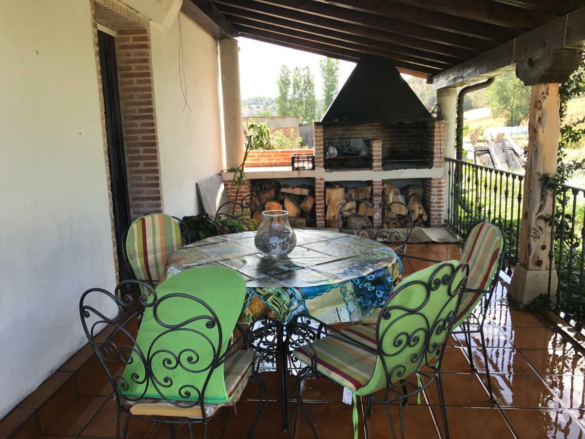 Casa De Pueblo Con Merendero Alquilable Opcionalmente Casarejos Eksteriør billede